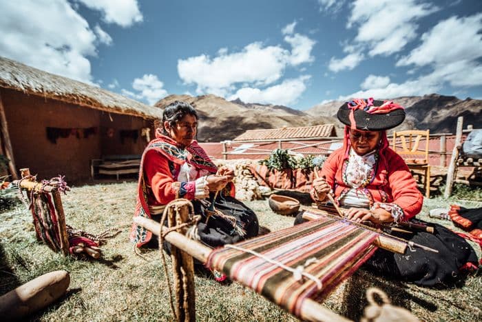 Tierra de Yaqchas women